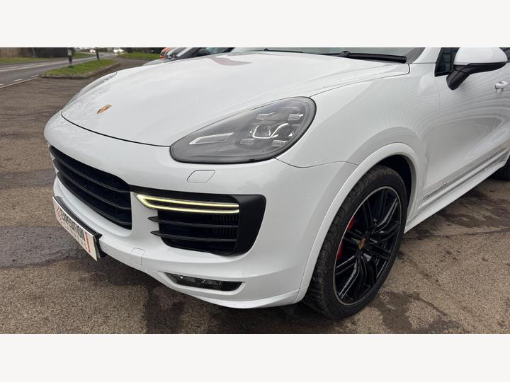 Porsche Cayenne 3.6T V6 GTS TiptronicS 4WD Euro 6 (s/s) 5dr