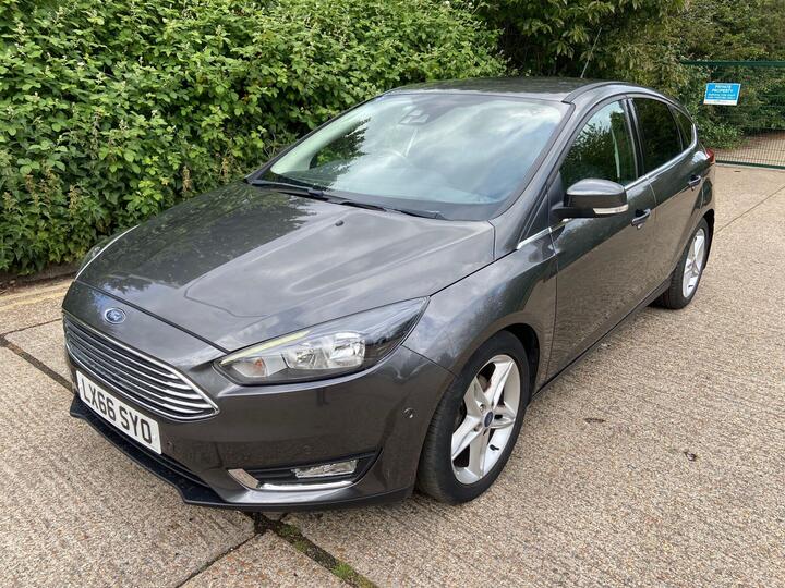 Ford Focus 1.0T EcoBoost Titanium Auto Euro 6 (s/s) 5dr
