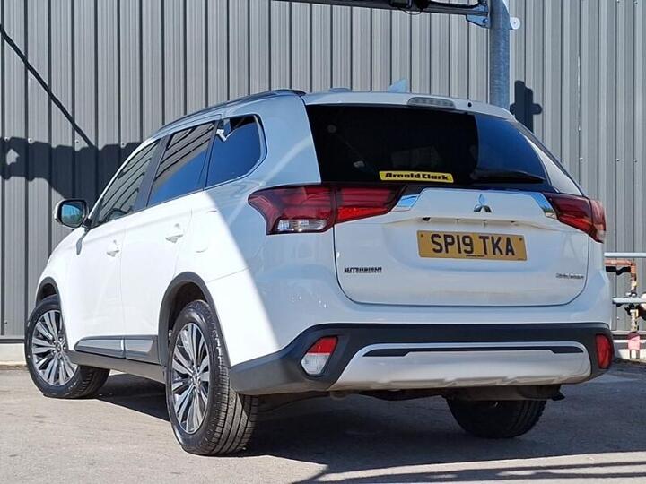 Mitsubishi Outlander 2.0 MIVEC 4 CVT 4WD Euro 6 (s/s) 5dr