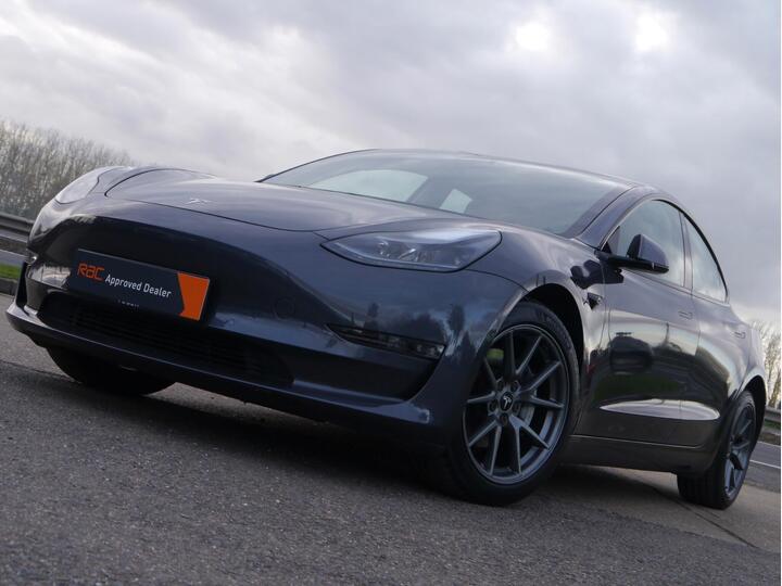 Tesla Model 3 (Dual Motor) Long Range Auto 4WDE 4dr