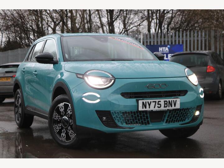 Fiat 600 1.2 MHEV E-DCT Euro 6 (s/s) 5dr