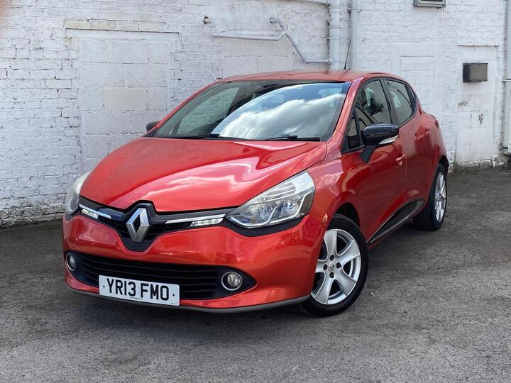 Renault Clio 1.2 16V Dynamique MediaNav Euro 5 5dr Renault Clio 1.2 16V Dynamique MediaNav Euro 5 5dr