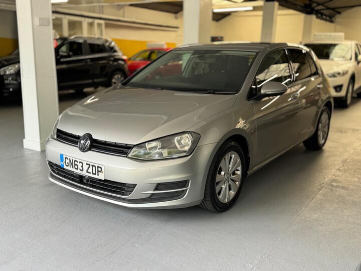 Volkswagen Golf 1.6 TDI BlueMotion Tech SE Euro 5 (s/s) 5dr