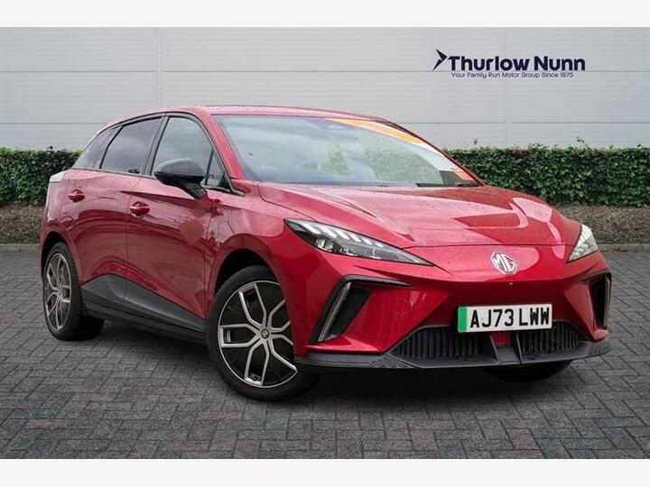 MG MG4 64kWh Trophy Long Range Auto 5dr