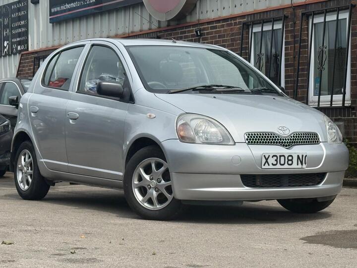 Toyota Yaris 1.3 VVT-i 16v CDX 5dr