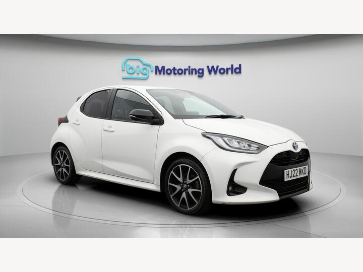 Toyota Yaris 1.5 VVT-h Dynamic E-CVT Euro 6 (s/s) 5dr