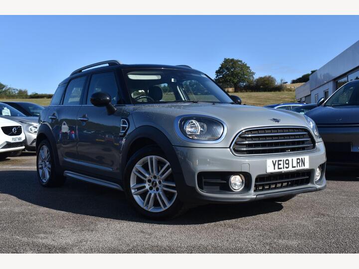 MINI Countryman 1.5 Cooper Exclusive Steptronic Euro 6 (s/s) 5dr