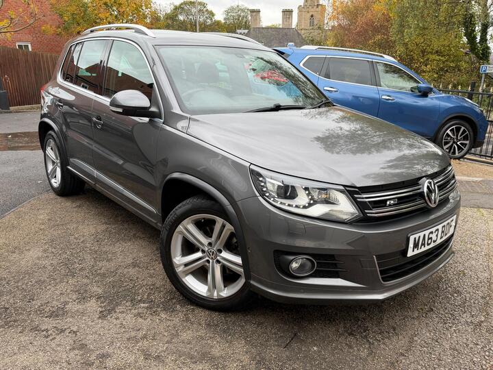 Volkswagen Tiguan 2.0 TDI BlueMotion Tech R-Line DSG 4WD Euro 5 (s/s) 5dr