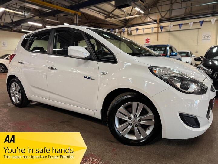 Hyundai Ix20 1.6 CRDi Active Euro 5 (s/s) 5dr Hyundai Ix20 1.6 CRDi Active Euro 5 (s/s) 5dr