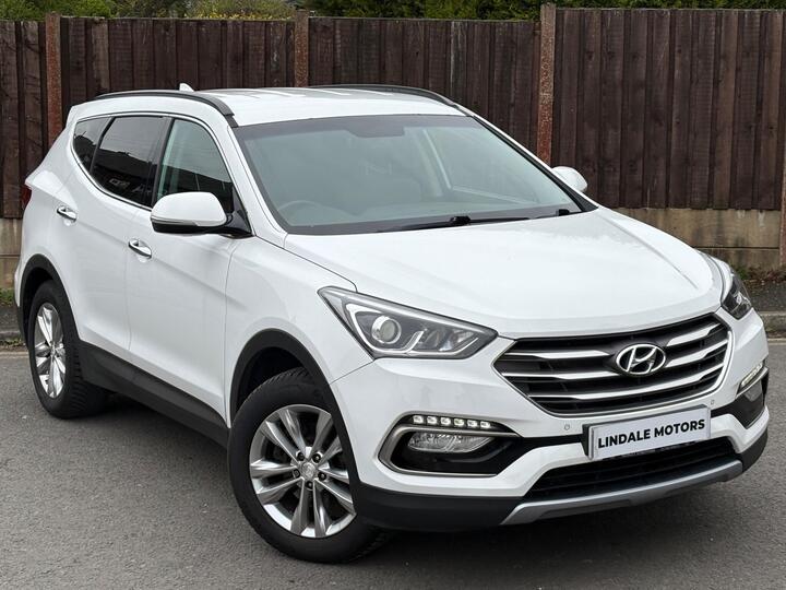 Hyundai Santa Fe 2.2 CRDi Blue Drive Premium 4WD Euro 6 (s/s) 5dr Hyundai Santa Fe 2.2 CRDi Blue Drive Premium 4WD Euro 6 (s/s) 5dr