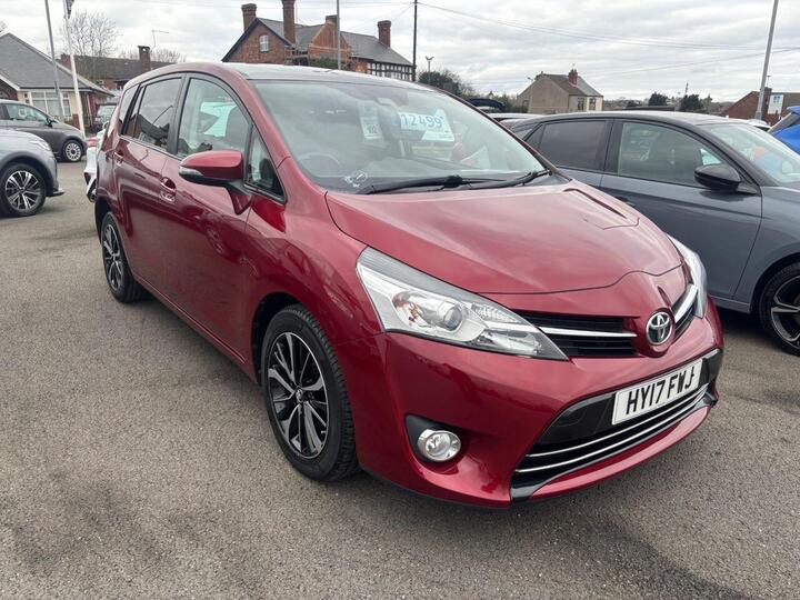 Toyota VERSO 1.8 V-Matic Design Multidrive S Euro 6 5dr (7 Seat)