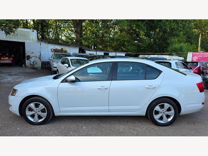 Skoda Octavia 1.6 TDI GreenLine III Euro 5 (s/s) 5dr