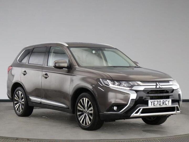Mitsubishi Outlander 2.0 MIVEC Exceed CVT 4WD Euro 6 (s/s) 5dr Mitsubishi Outlander 2.0 MIVEC Exceed CVT 4WD Euro 6 (s/s) 5dr