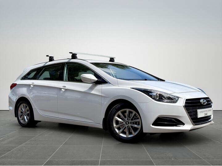Hyundai I40 1.7 CRDi Blue Drive S Tourer Euro 6 (s/s) 5dr Hyundai I40 1.7 CRDi Blue Drive S Tourer Euro 6 (s/s) 5dr