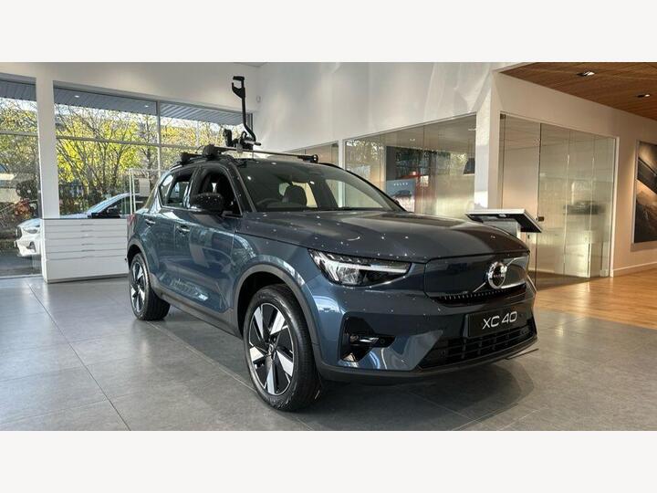 Volvo EX40 Single Motor Extended Range 82kWh Plus Pro Auto 5dr