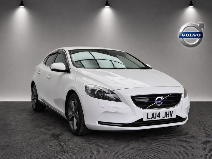 Volvo V40 1.6 T4 SE Hatchback 5dr Petrol Powershift Euro 5 (s/s) (180 Ps)