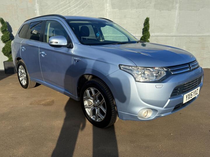 Mitsubishi Outlander 2.0h 12kWh GX4hs CVT 4WD Euro 5 (s/s) 5dr Mitsubishi Outlander 2.0h 12kWh GX4hs CVT 4WD Euro 5 (s/s) 5dr