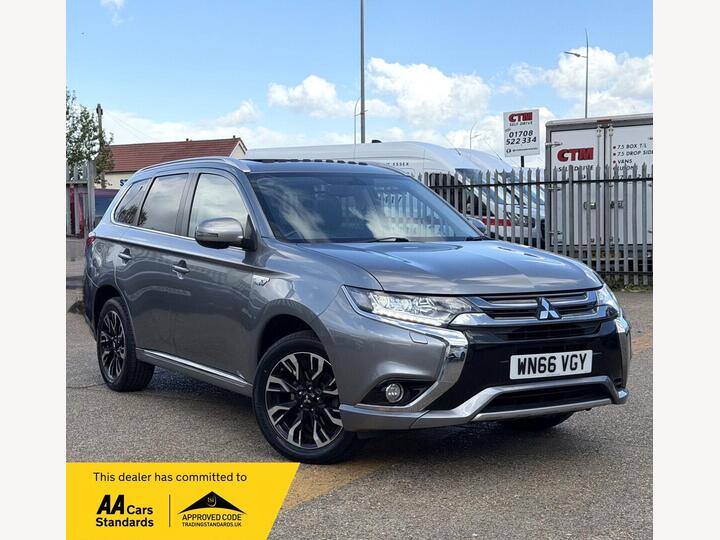 Mitsubishi Outlander 2.0h 12kWh GX4h CVT 4WD Euro 6 (s/s) 5dr Mitsubishi Outlander 2.0h 12kWh GX4h CVT 4WD Euro 6 (s/s) 5dr