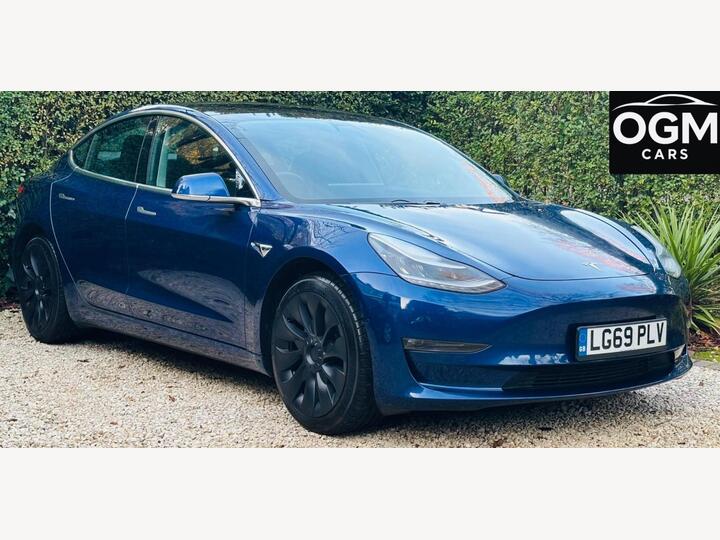 Tesla Model 3 Standard Range Plus Auto RWD 4dr