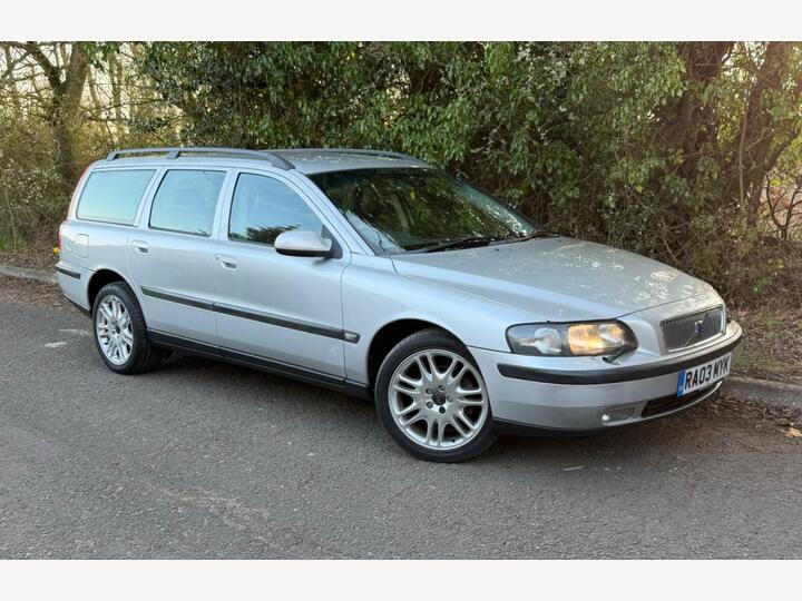 Volvo V70 2.4 SE 5dr