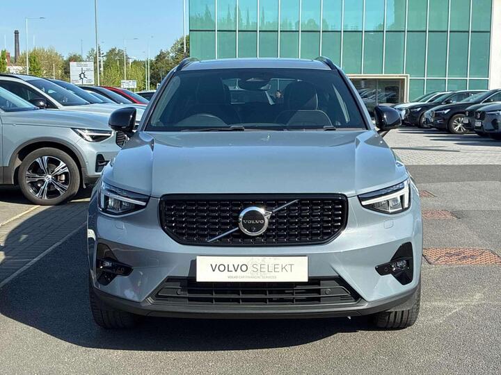 Volvo XC40 2.0 B4 MHEV Ultimate DCT Auto Euro 6 (s/s) 5dr