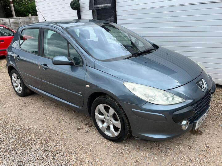 Peugeot 307 1.6 HDi SE 5dr Peugeot 307 1.6 HDi SE 5dr