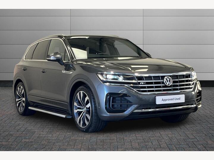 Volkswagen Touareg 3.0 TDI V6 R-Line Tech Tiptronic 4Motion Euro 6 (s/s) 5dr