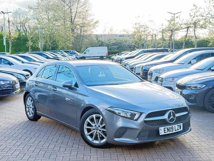 Mercedes-Benz A Class 1.5 A180d Sport (Executive) 7G-DCT Euro 6 (s/s) 5dr