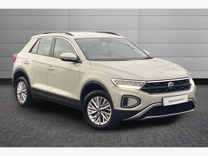 Volkswagen T-Roc 1.0 TSI Life Euro 6 (s/s) 5dr Volkswagen T-Roc 1.0 TSI Life Euro 6 (s/s) 5dr