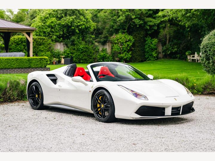 Ferrari 488 3.9T V8 Spider F1 DCT Euro 6 (s/s) 2dr Ferrari 488 3.9T V8 Spider F1 DCT Euro 6 (s/s) 2dr