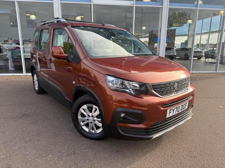 Peugeot Rifter 1.5 BlueHDi Allure Standard MPV Euro 6 (s/s) 5dr Peugeot Rifter 1.5 BlueHDi Allure Standard MPV Euro 6 (s/s) 5dr
