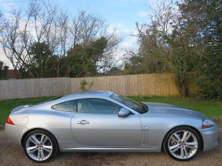 Jaguar XK 5.0 V8 Portfolio Auto Euro 5 2dr
