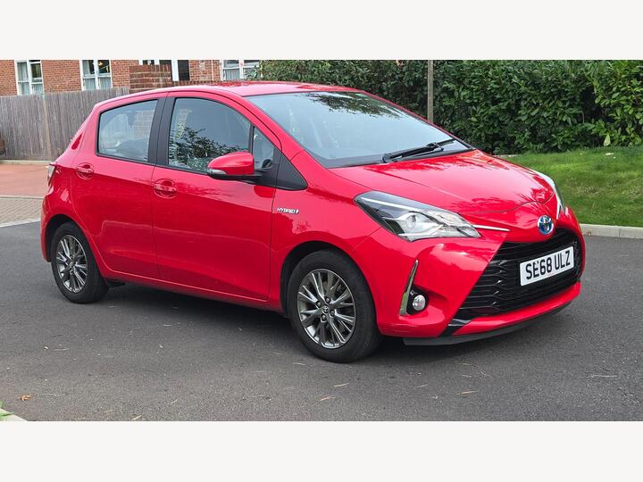Toyota Yaris 1.5 VVT-h Icon E-CVT Euro 6 (s/s) 5dr