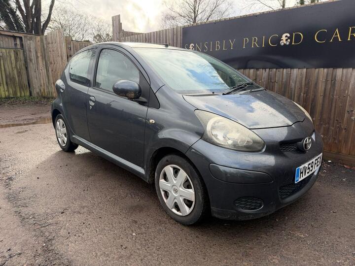 Toyota AYGO 1.0 VVT-i + Euro 4 5dr Toyota AYGO 1.0 VVT-i + Euro 4 5dr