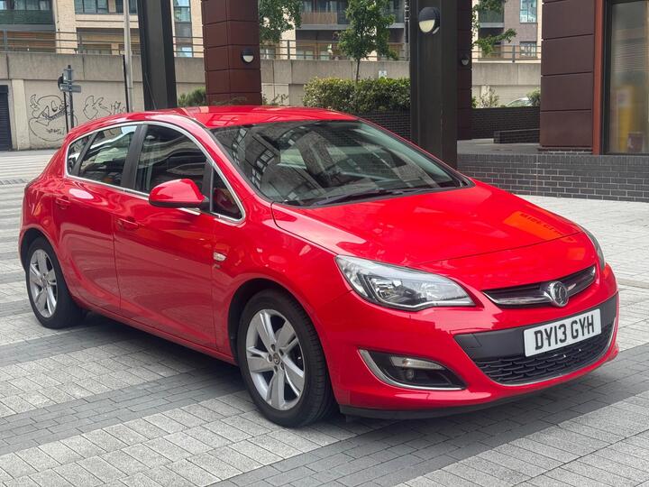 Vauxhall Astra 1.6 16v SRi Euro 5 5dr