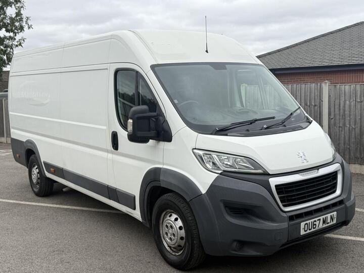 Peugeot BOXER 2.0 BlueHDi 435 Professional Panel Van 5dr Diesel Manual L4 H2 Euro 6 (130 Ps)