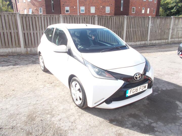 Toyota AYGO 1.0 VVT-i X-play Euro 6 5dr