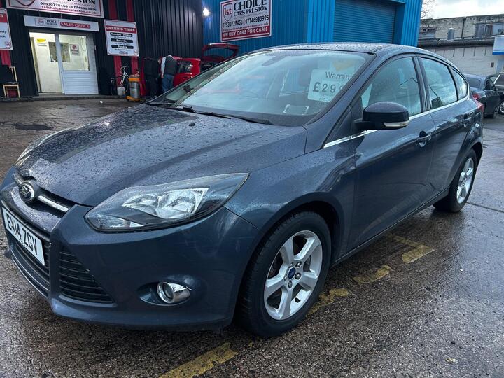 Ford Focus 1.0T EcoBoost Zetec Navigator Euro 5 (s/s) 5dr