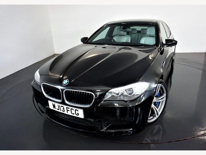 BMW M5 4.4 V8 DCT Euro 5 (s/s) 4dr