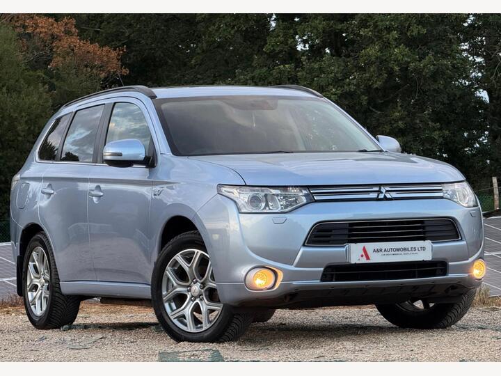 Mitsubishi Outlander 2.0h 12kWh GX4hs CVT 4WD Euro 5 (s/s) 5dr
