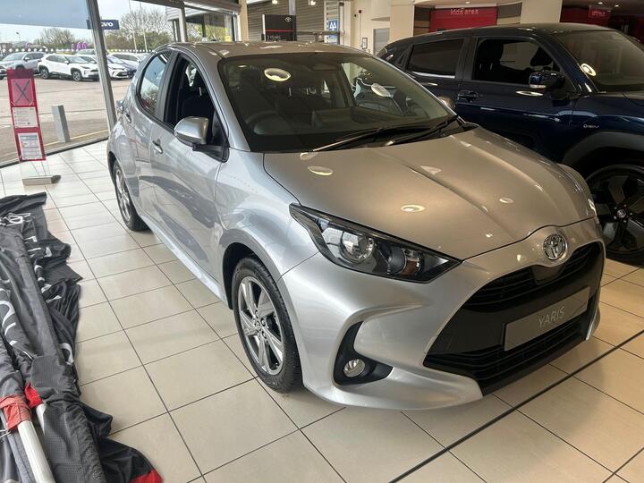 Toyota Yaris 1.5 VVT-h Icon E-CVT Euro 6 (s/s) 5dr