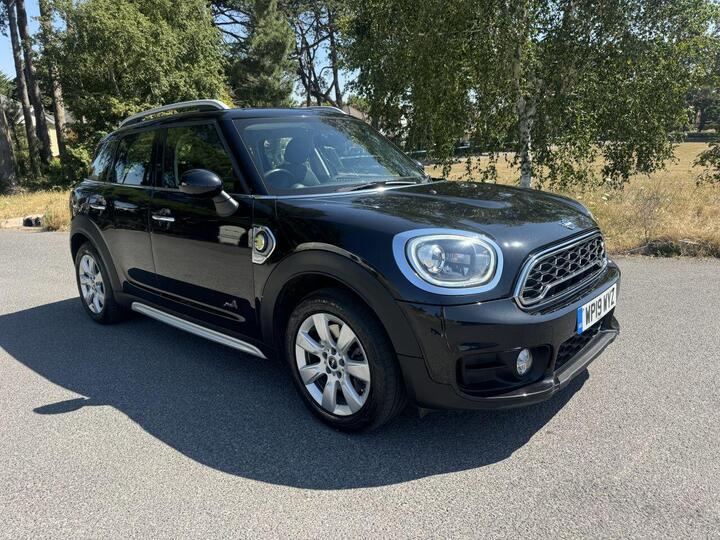 MINI COUNTRYMAN 1.5 7.6kWh Cooper SE Classic Auto ALL4 Euro 6 (s/s) 5dr