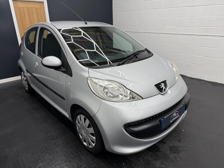 Peugeot 107 1.0 12V Urban Euro 4 5dr