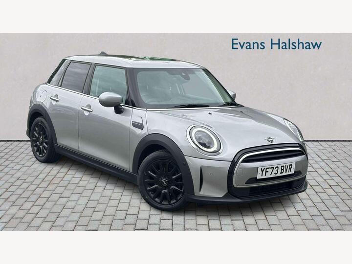 MINI COOPER HATCHBACK 1.5 Cooper Classic Steptronic Euro 6 (s/s) 5dr