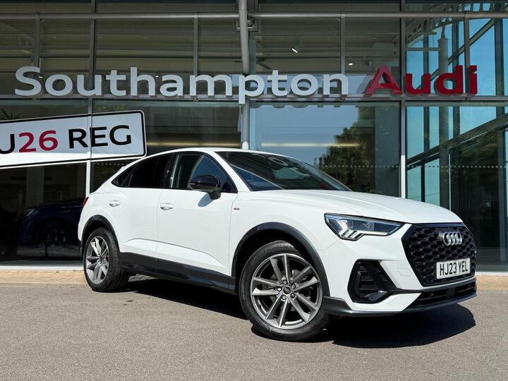 Audi Q3 1.5 TFSI CoD 35 Black Edition Sportback S Tronic Euro 6 (s/s) 5dr