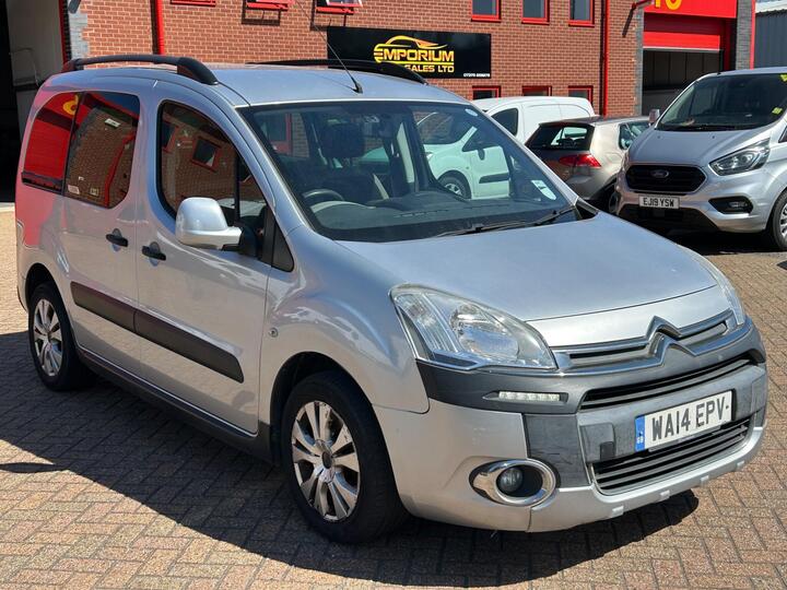 Citroen Berlingo 1.6 HDi XTR Multispace MPV Euro 5 5dr Citroen Berlingo 1.6 HDi XTR Multispace MPV Euro 5 5dr