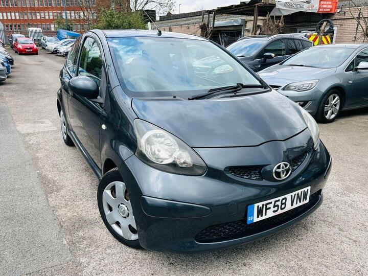 Toyota AYGO 1.0 VVT-i + MultiMode Euro 4 3dr
