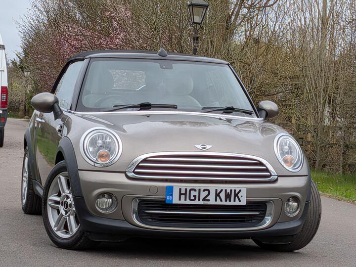 MINI Convertible 1.6 Cooper Euro 5 (s/s) 2dr