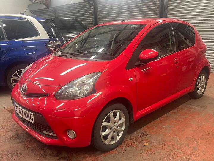 Toyota AYGO 1.0 VVT-i Mode Euro 5 5dr