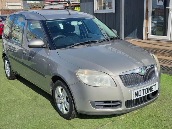 Skoda ROOMSTER 1.6 2 5dr